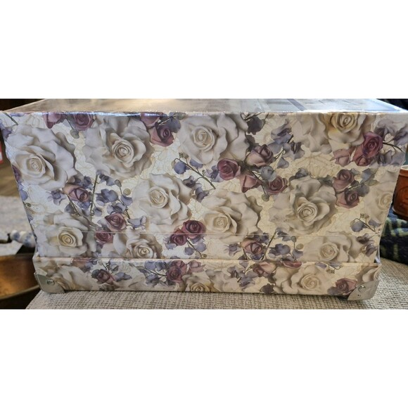 Rose Stationary Steamer Gift Box New Sealed Perfect For Mother's Day Graduation - Picture 6 of 10